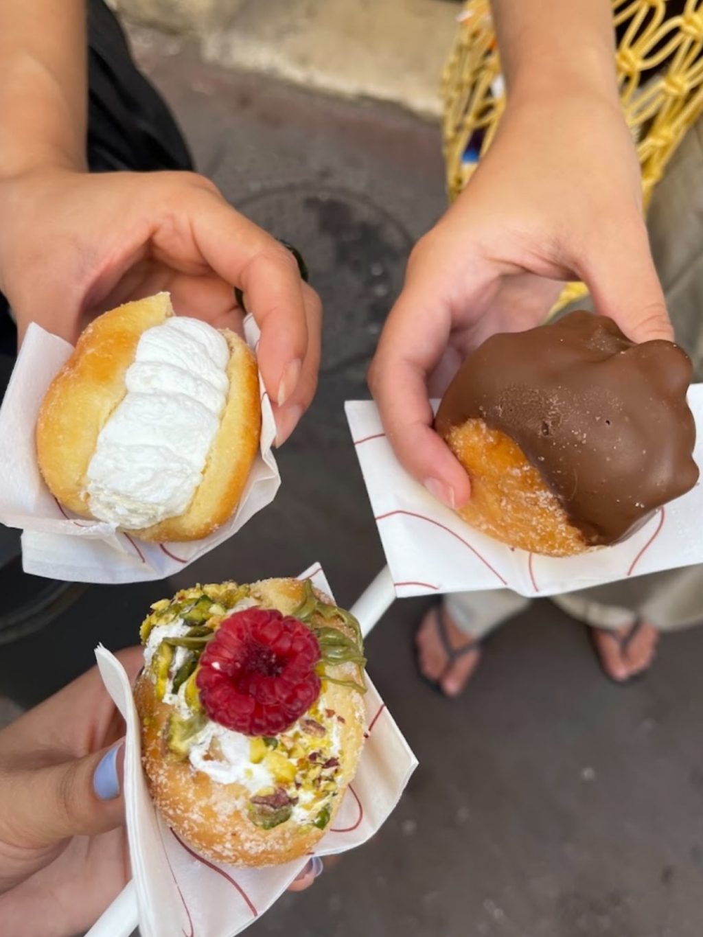 Instagram post from chouchoumarseille_. This post is in position 8.